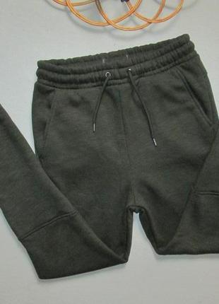 Шикарные трикотажыне тёплые на флисе спортивные штаны джоггеры хаки gina tricot 🍁🌹🍁2 фото