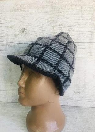 Шапка з козирком для хлопчика
