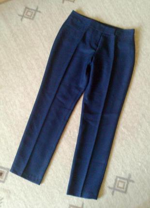 42р. синие зауженные фактурные брюки south