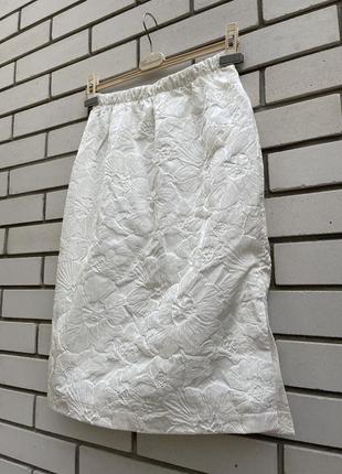 Новая фактурная юбка миди с жемчужным переливом10 фото