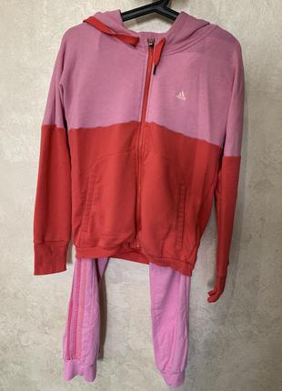 Костюм спортивний