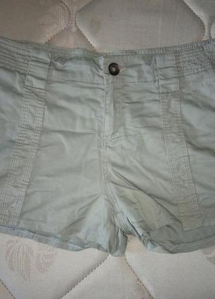 Женские шорты большого размера