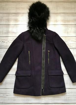 Тёплое пальто с меховым натуральным воротником