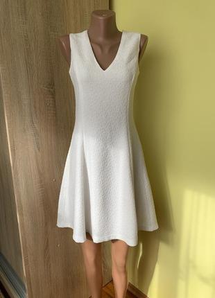 Красиве фактурне плаття