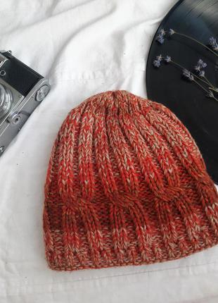 Тёплая шапка теракотового цвета2 фото