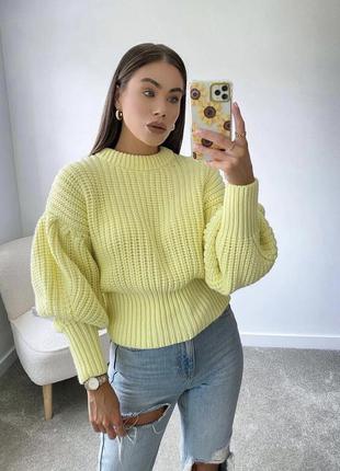 Красивий светр