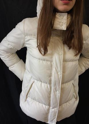 Белая легчайшая стёганая женская куртка натуральный пуховик uniglo4 фото