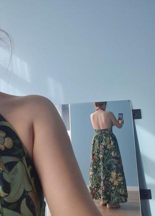 Сукня з відкритою спиною3 фото
