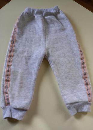 Штани на дівчинку
