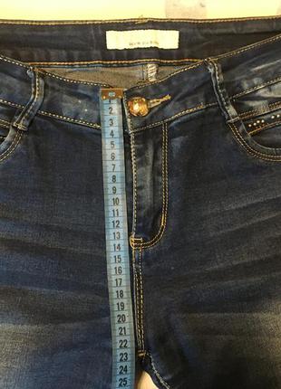 Узкие джинсы нереально красивого цвета с камушками6 фото