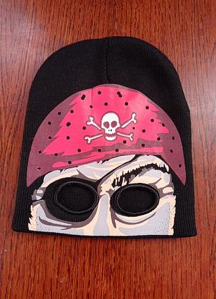 Детская шапка-маска пирата.