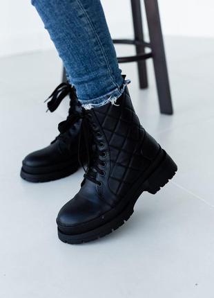 Жіночі черевики чорні skye 3320
