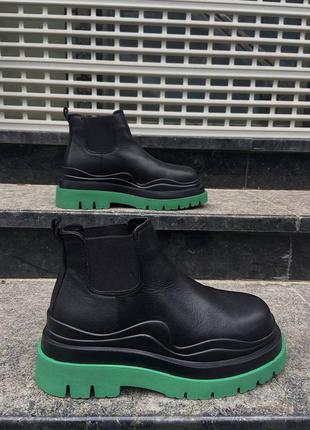 Bottega veneta green женские массивные брендовые низкие сапоги модные черные ботинки из натуральной кожи жіночі чорні сапоги із натуральної шкіри5 фото