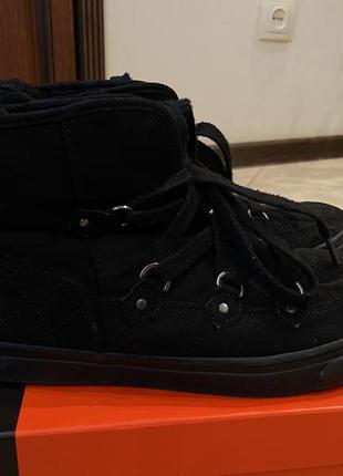 Осінні черевички guess 36р