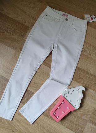 Нові джинси, штани для дівчинки р. 140