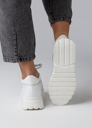 Утепленные женские белые кроссовки "tink"5 фото