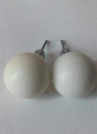 Серьги пусеты .