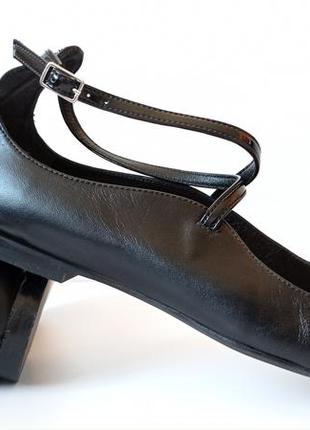 Кожаные базовые качественные туфли l.k. bennett 37-36 р