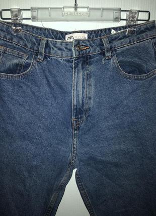 Джинсы mom fit zara джинсы размер 40. высокая талия, зауженные к низу штанины до щиколотки.2 фото