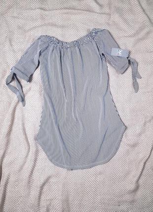 Платье на резинке на плечах с завязками в полоску полосатое1 фото