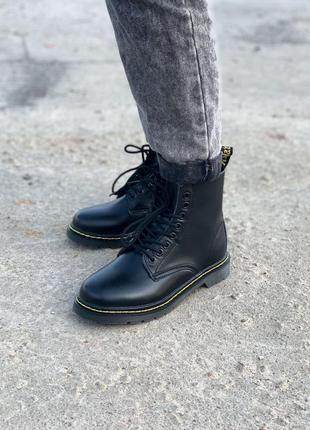 Dr. martens 1460 black зимові жіночі черевики мартінс в чорному кольорі4 фото