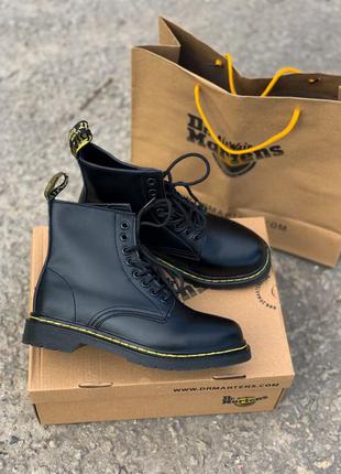 Dr. martens 1460 black зимові жіночі черевики мартінс в чорному кольорі8 фото