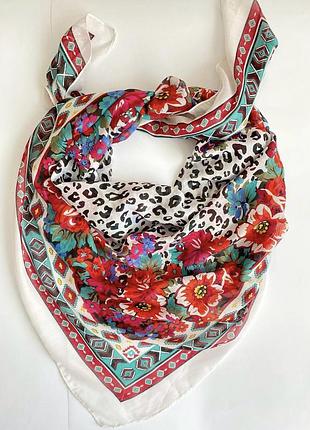 Щеточка с ручкой для домашнего использования.