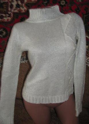 Нарядный шерстяной свитер с люрексом и жемчугом