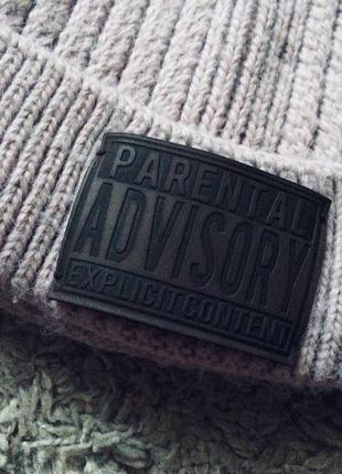 Трендова вовняна шапка біні parental advisory explicit content by rioni.3 фото