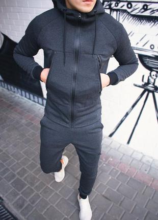 Спортивний костюм