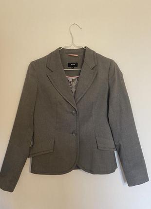 Класный пиджак вискоза от ostin