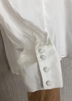 Нарядная белоснежная блуза рубашка benetton  с воротником в камни3 фото