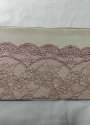 Новая косметичка с кружевом. 25х13см