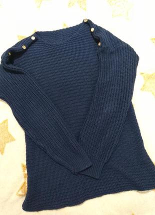 Отличный свитерок с пуговицами синего цвета
