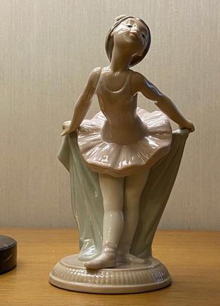 Фарфоровая статуэтка nao (by lladro) «мой сольный концерт».