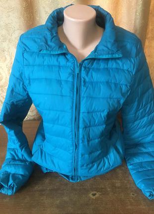 Куртка жіноча