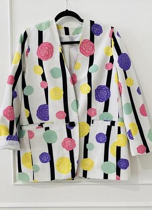 Гарний святковий піджак, жакет яскравий і стильний