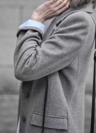 Серое шерстяное пальто nove8 фото