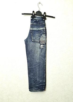 Ling di. брендовые джинсы синие  нашивка череп на мальчика 8-10лет