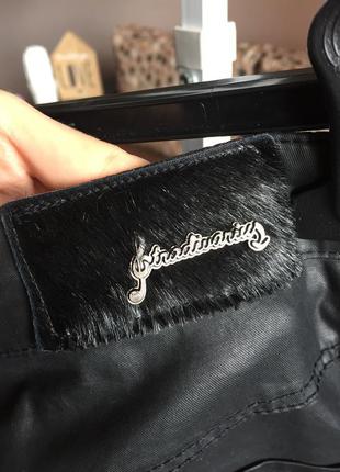 Стильные брюки  со шнуровкой из еко кожи от лимитированного бренда stradivarius9 фото