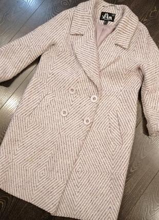 Шикарне пальто