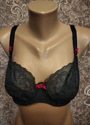 Бюстгальтер