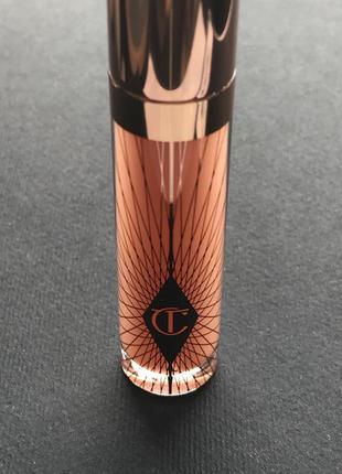 Увлажняющий блеск с коллагеном для губ charlotte tilbury collagen lip bath refresh rose5 фото