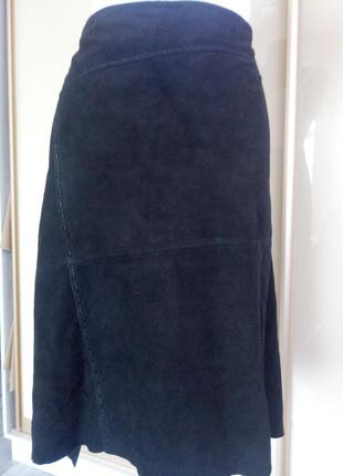 Тренд сезона-кожаная юбка асимметрия с разрезом6 фото