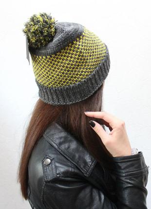 В'язана шапка!