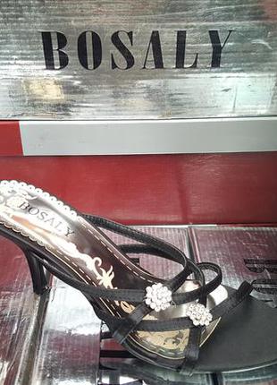 Женские босоножки на каблуке фирмы bosaly в наличие.1 фото