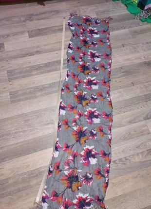 Шарф в цвеьы, бахрома