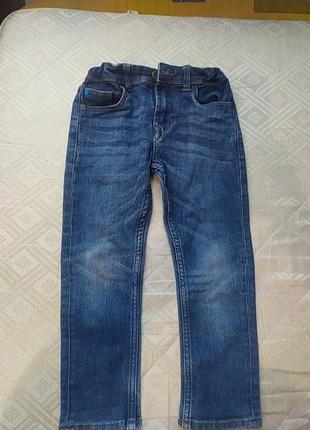 Продам джинсы 116
