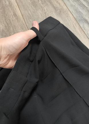 Женские классические брюки со стрелками в базовом стиле luisa cerano

размер 446 фото