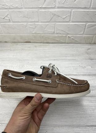 Топсайдер sperry topsider